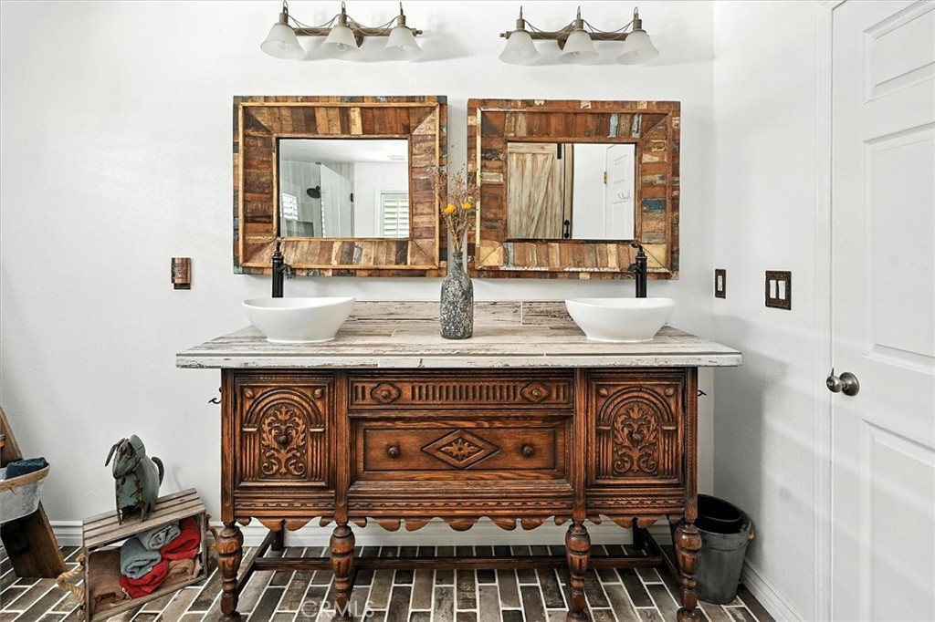 23461 Darcy Lane Newhall, CA 91321 - Photo 42 of 70