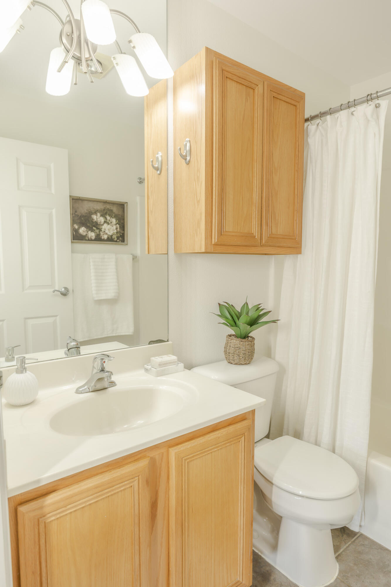 1108 North Milwaukee Street, Unit 320 Milwaukee, WI 53202 - Photo 14 of 32 IMG_1351