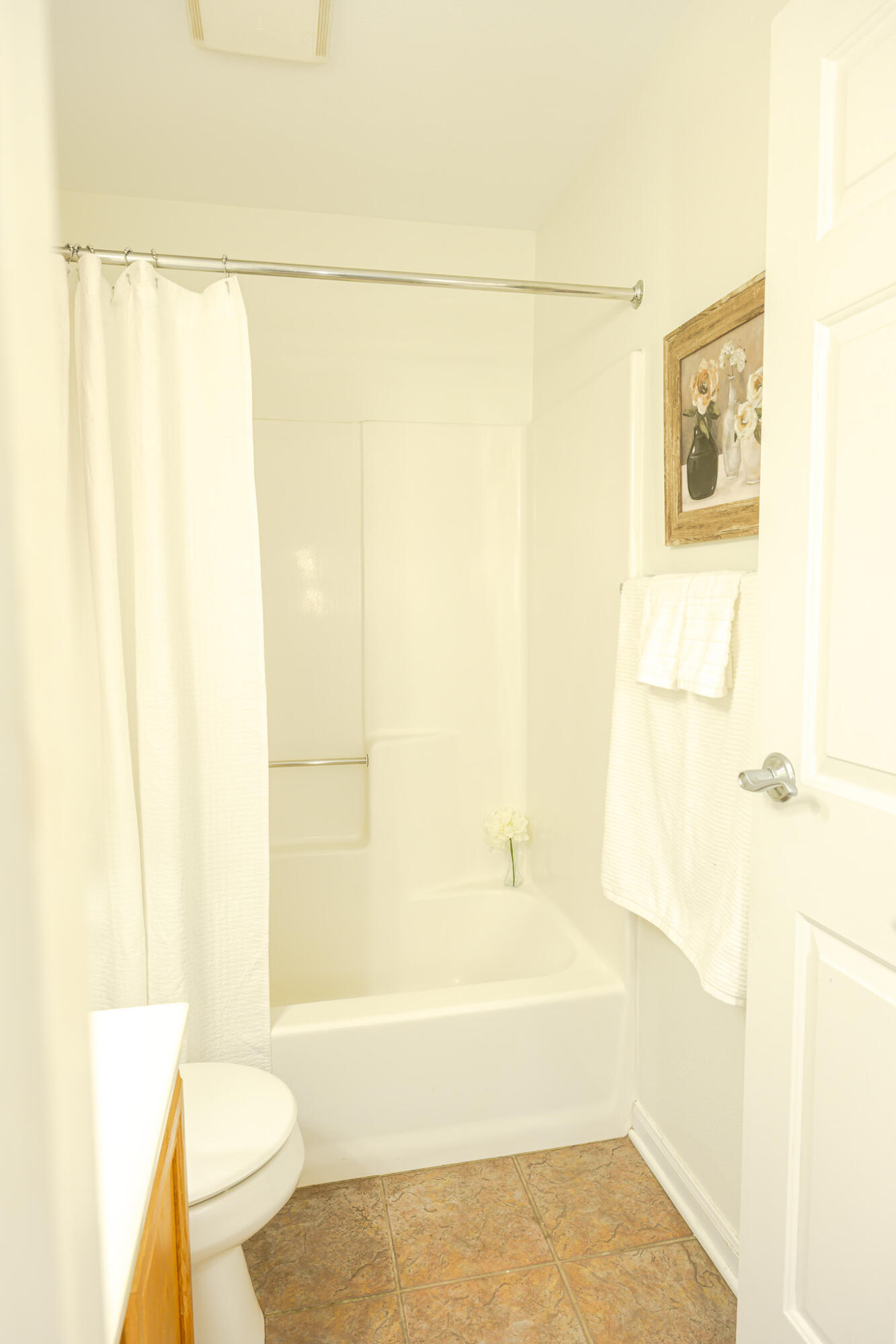 1108 North Milwaukee Street, Unit 320 Milwaukee, WI 53202 - Photo 22 of 32 IMG_1361