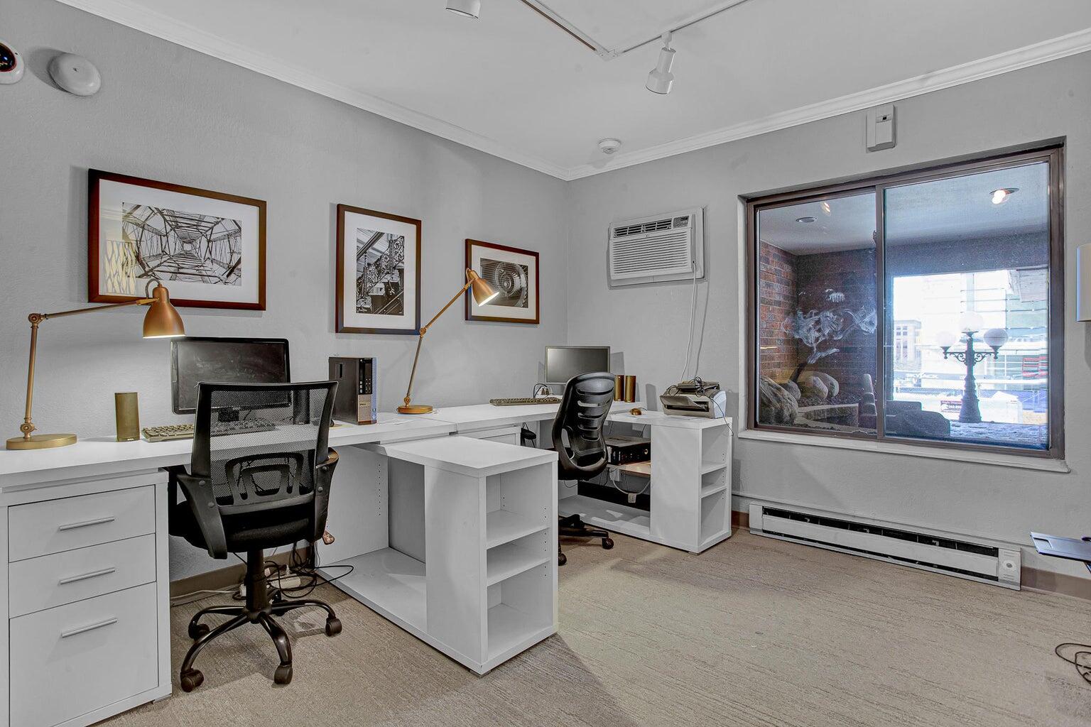 1108 North Milwaukee Street, Unit 320 Milwaukee, WI 53202 - Photo 31 of 32 Business center