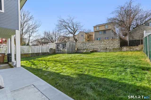 $2,700 | 35 Euclid Avenue, Unit A, Stamford, CT 06902