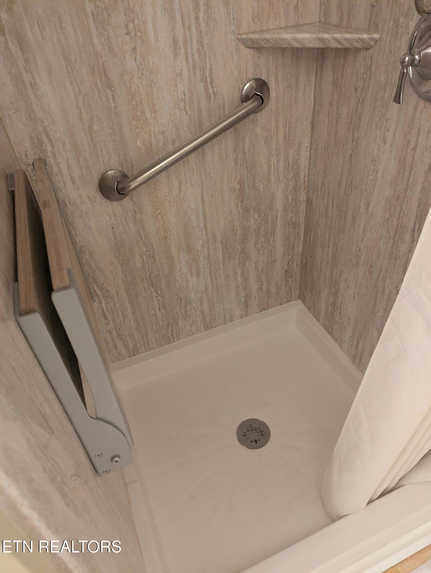 1729 Huckleberry Road Monterey, TN 38574 - Photo 18 of 47 PXL_20250927_194523195