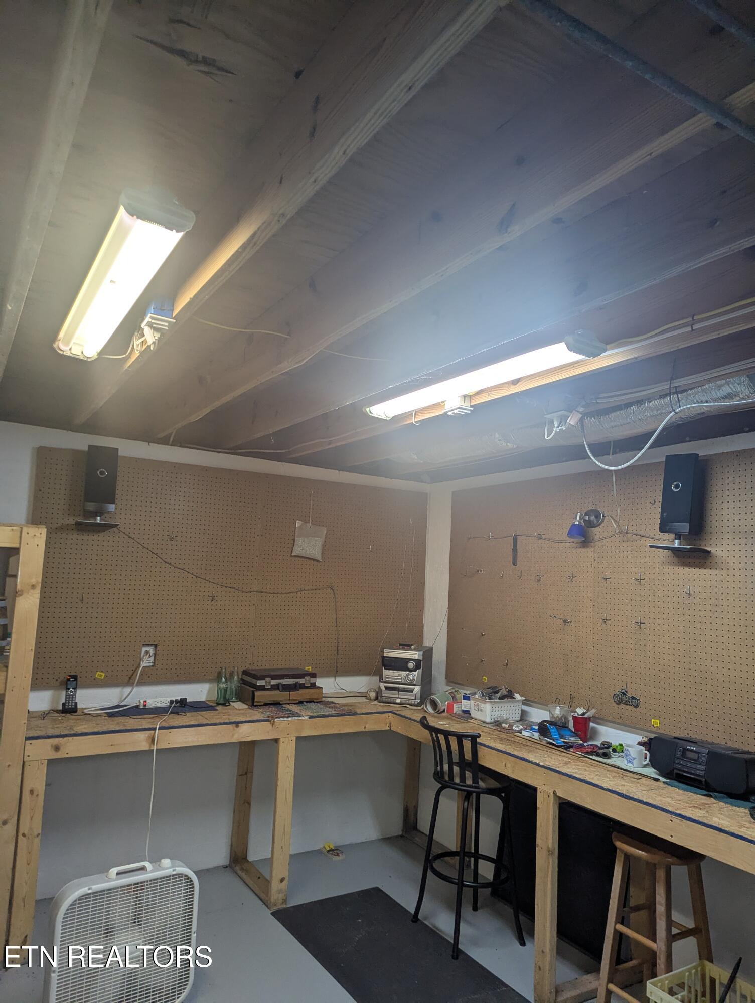 1729 Huckleberry Road Monterey, TN 38574 - Photo 34 of 47 PXL_20250927_195243131