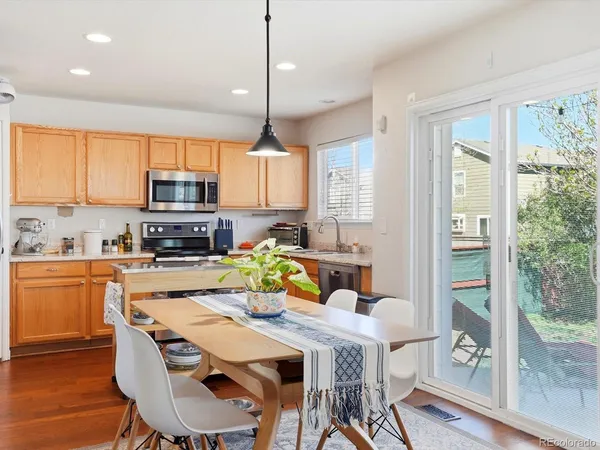 $585,000 | 9860 Aftonwood Street, Highlands Ranch, CO 80126