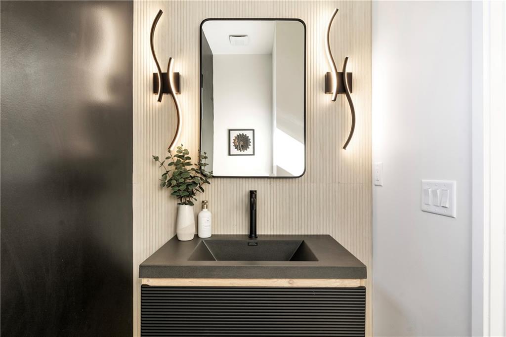 2986 San Jose Drive Decatur, GA 30032 - Photo 5 of 71