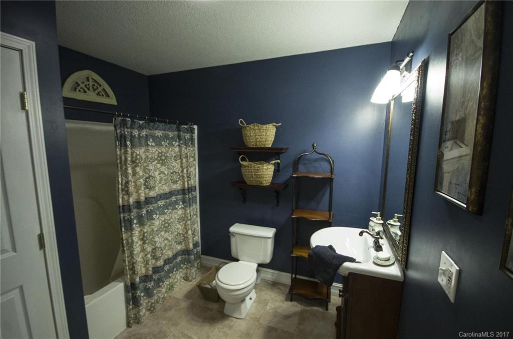 77 Israel Road Leicester, NC 28748 - Photo 23 of 24 Gallery Image 23