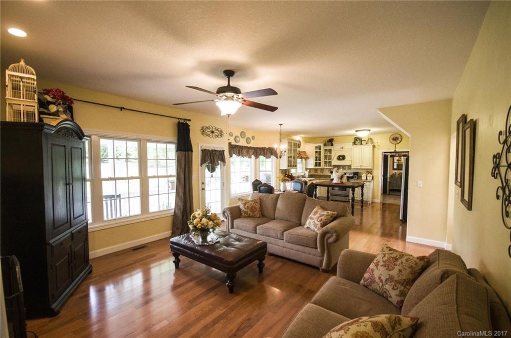 77 Israel Road Leicester, NC 28748 - Photo 7 of 24 Gallery Image 7