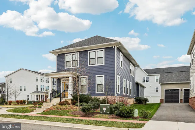 $669,995 | 8650 Anderson Avenue, Marshall, VA 20115