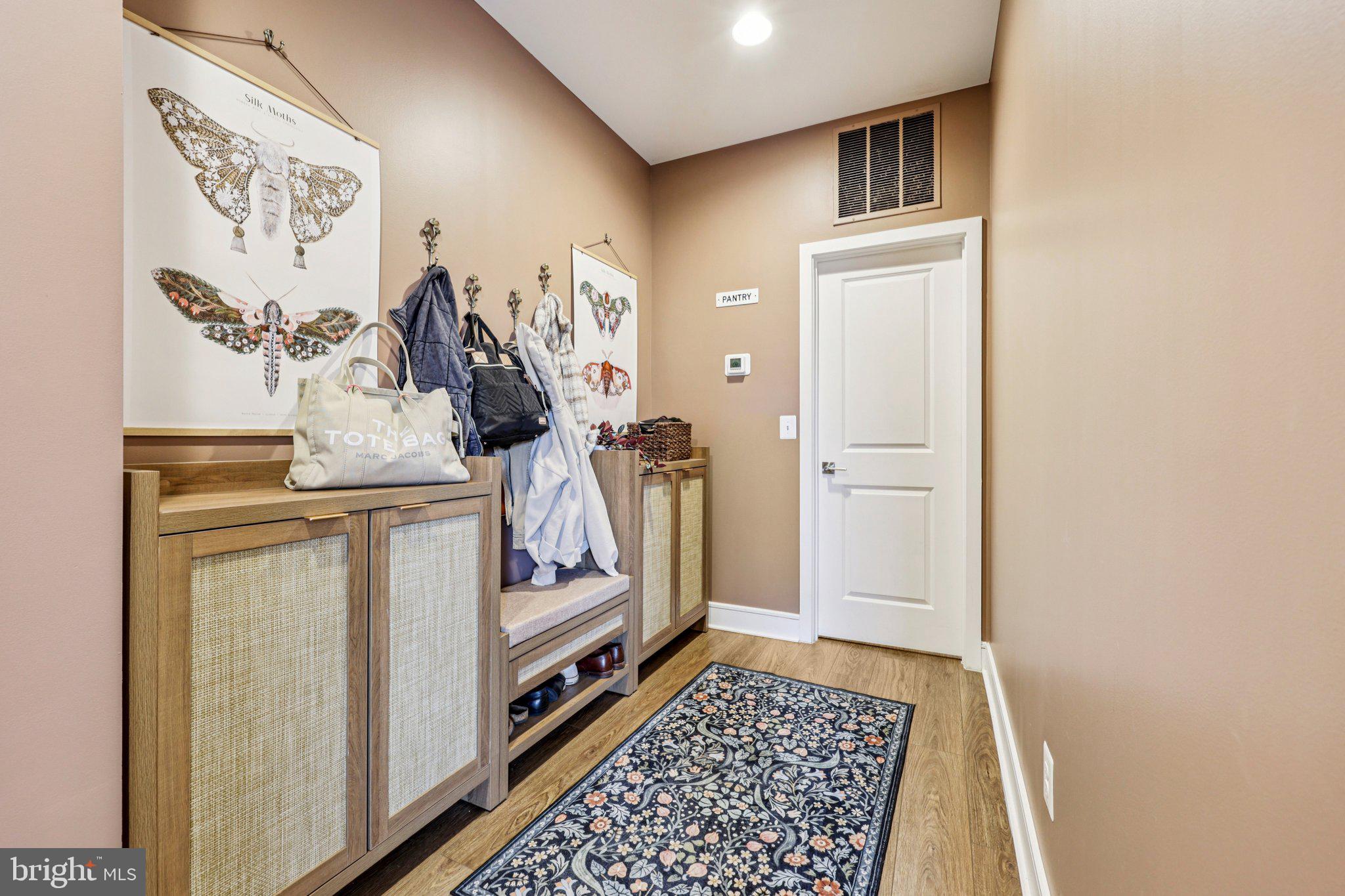 8650 Anderson Avenue Marshall, VA 20115 - Photo 5 of 63