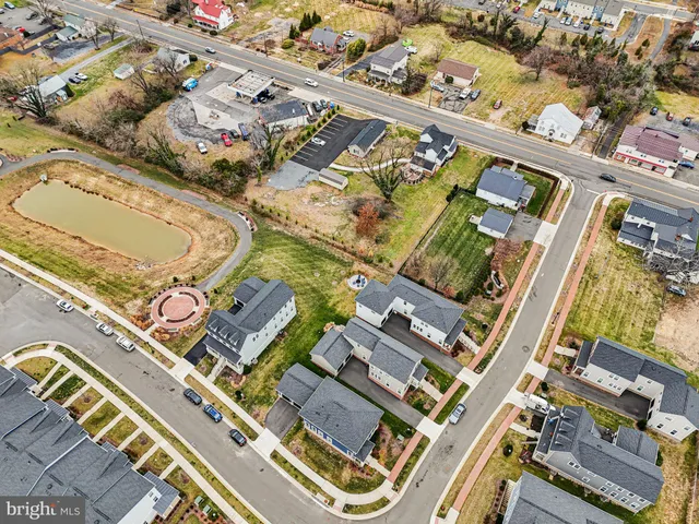 $669,995 | 8650 Anderson Avenue, Marshall, VA 20115