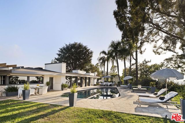 $7,000,000 | 11531 Amanda Drive, Studio City, CA 91604