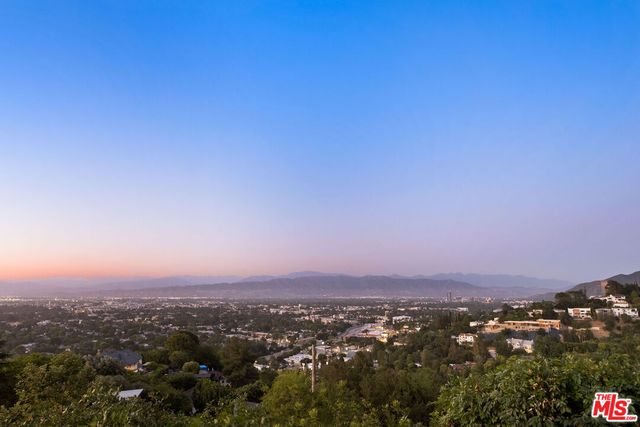 $7,000,000 | 11531 Amanda Drive, Studio City, CA 91604