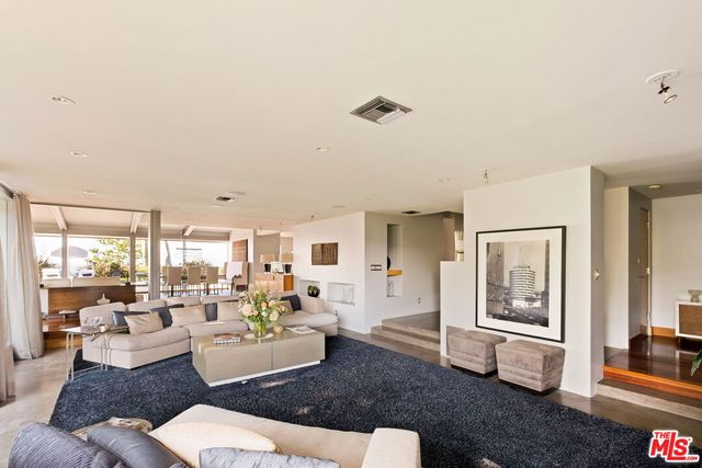 $7,000,000 | 11531 Amanda Drive, Studio City, CA 91604