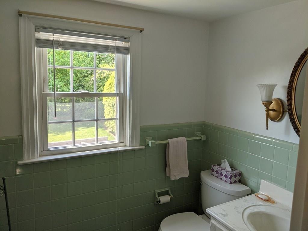 26 Arlington Road Longmeadow, MA 01106 - Photo 10 of 13 Gallery Image 10