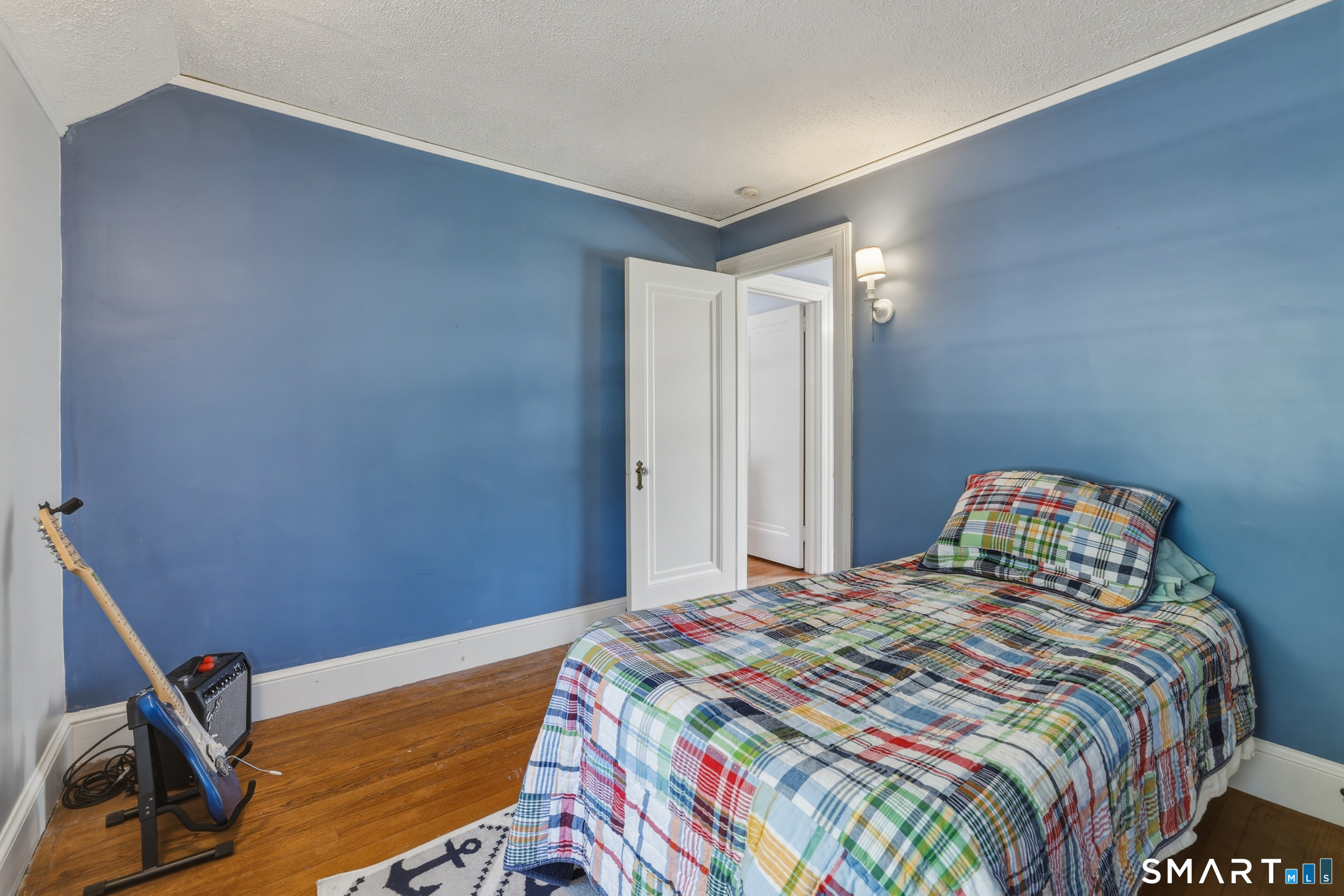 9 Bainbridge Road West Hartford, CT 06119 - Photo 27 of 40