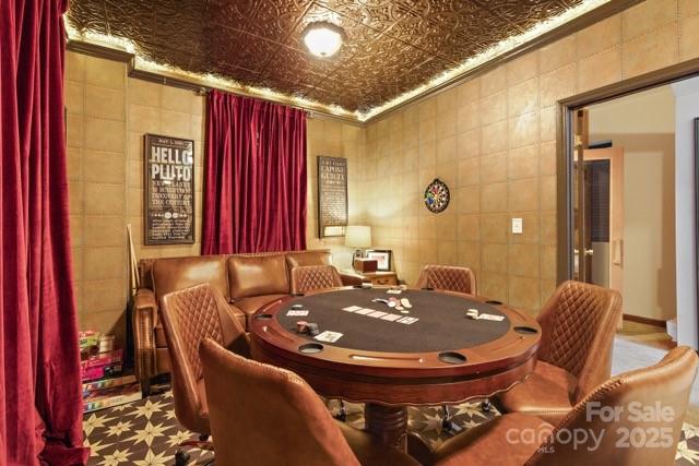 105 Beechtop Road Beech Mountain, NC 28604 - Photo 28 of 42 a view of a dining room with furniture and wooden floor