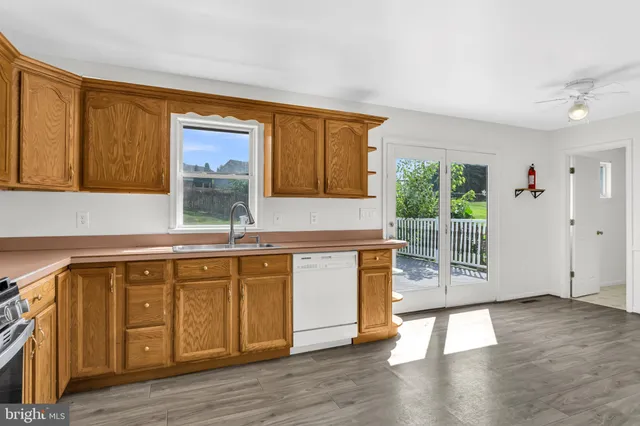 $314,800 | 4761 Lawntara Street, Harrisburg, PA 17111