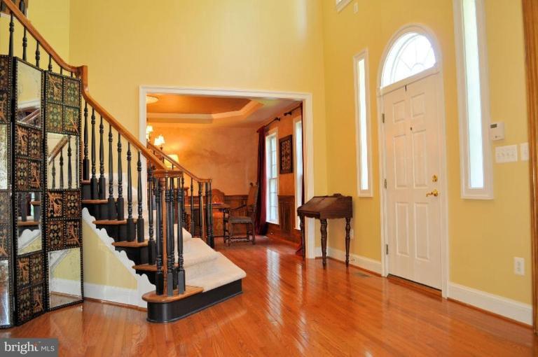 14259 Howard Road Glenelg, MD 21737 - Photo 4 of 30 Entrance / Foyer