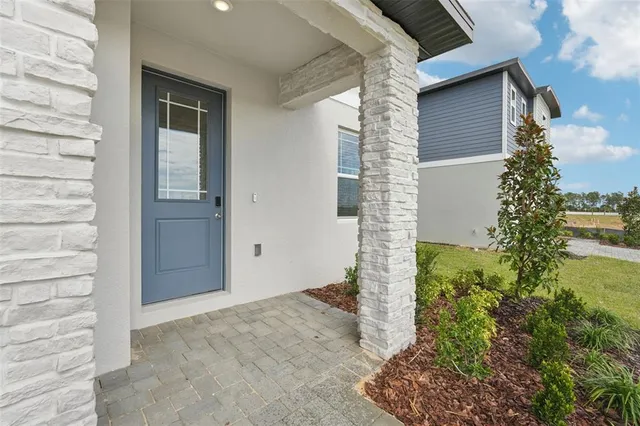 a view of small yard of the house