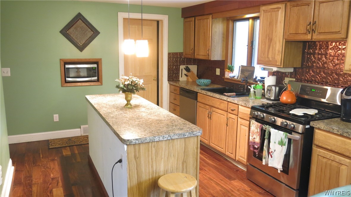 7582 Behm Road Orchard Park, NY 14170 - Photo 4 of 10