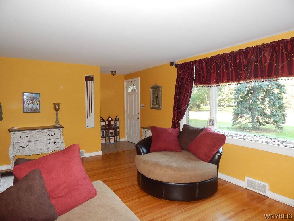 7582 Behm Road Orchard Park, NY 14170 - Photo 7 of 10