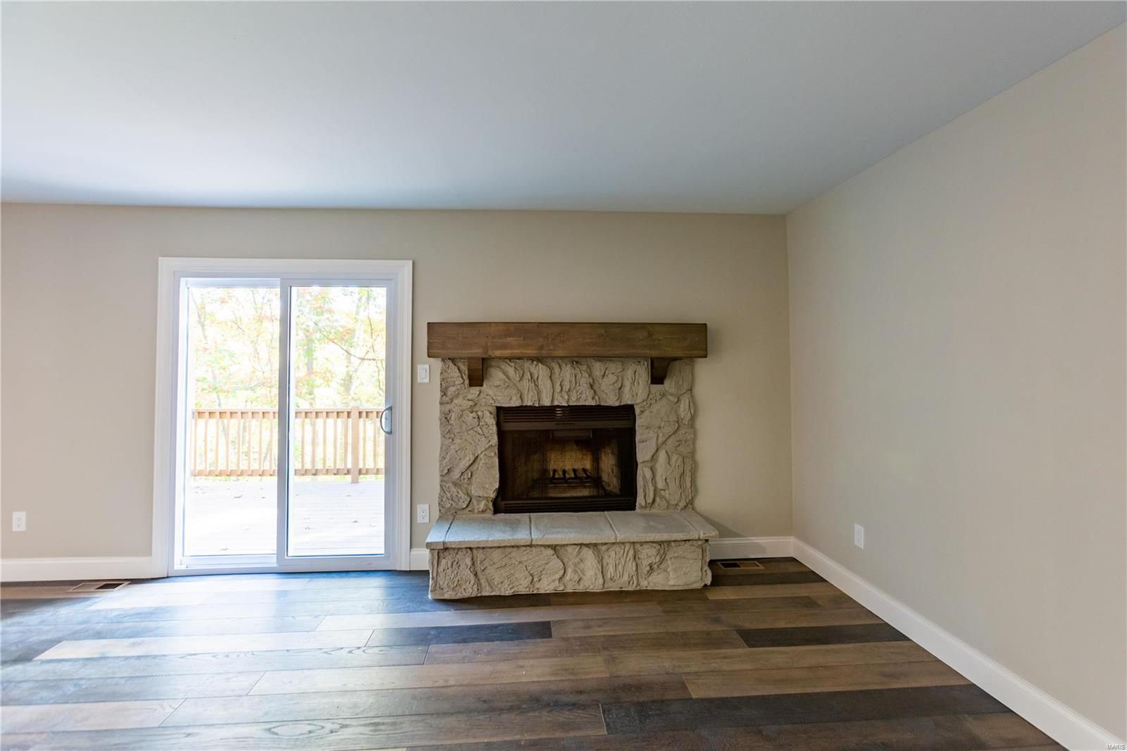 714 Windy Ridge Drive Ballwin, MO 63021 - Photo 7 of 33