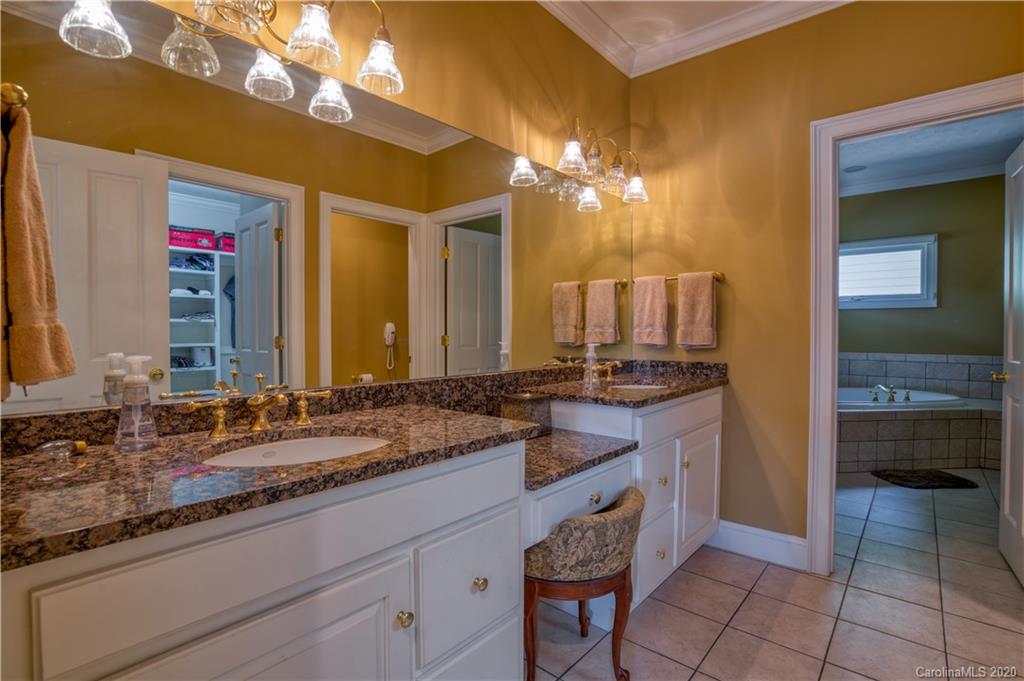 346 Chapel Point Road Lake Lure, NC 28746 - Photo 15 of 34 Gallery Image 15