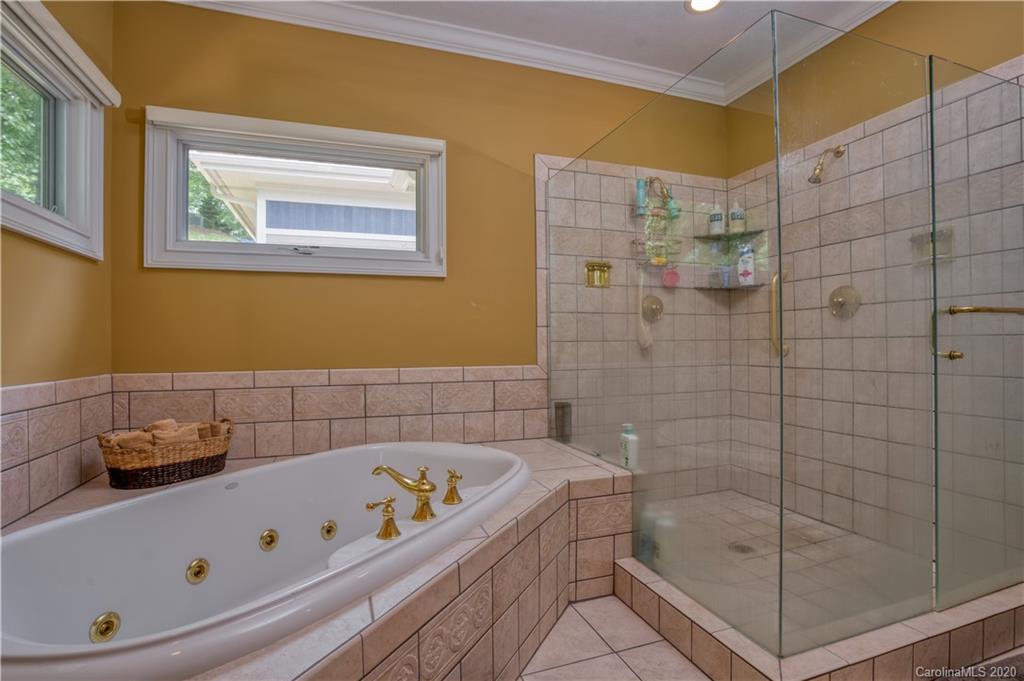 346 Chapel Point Road Lake Lure, NC 28746 - Photo 16 of 34 Gallery Image 16