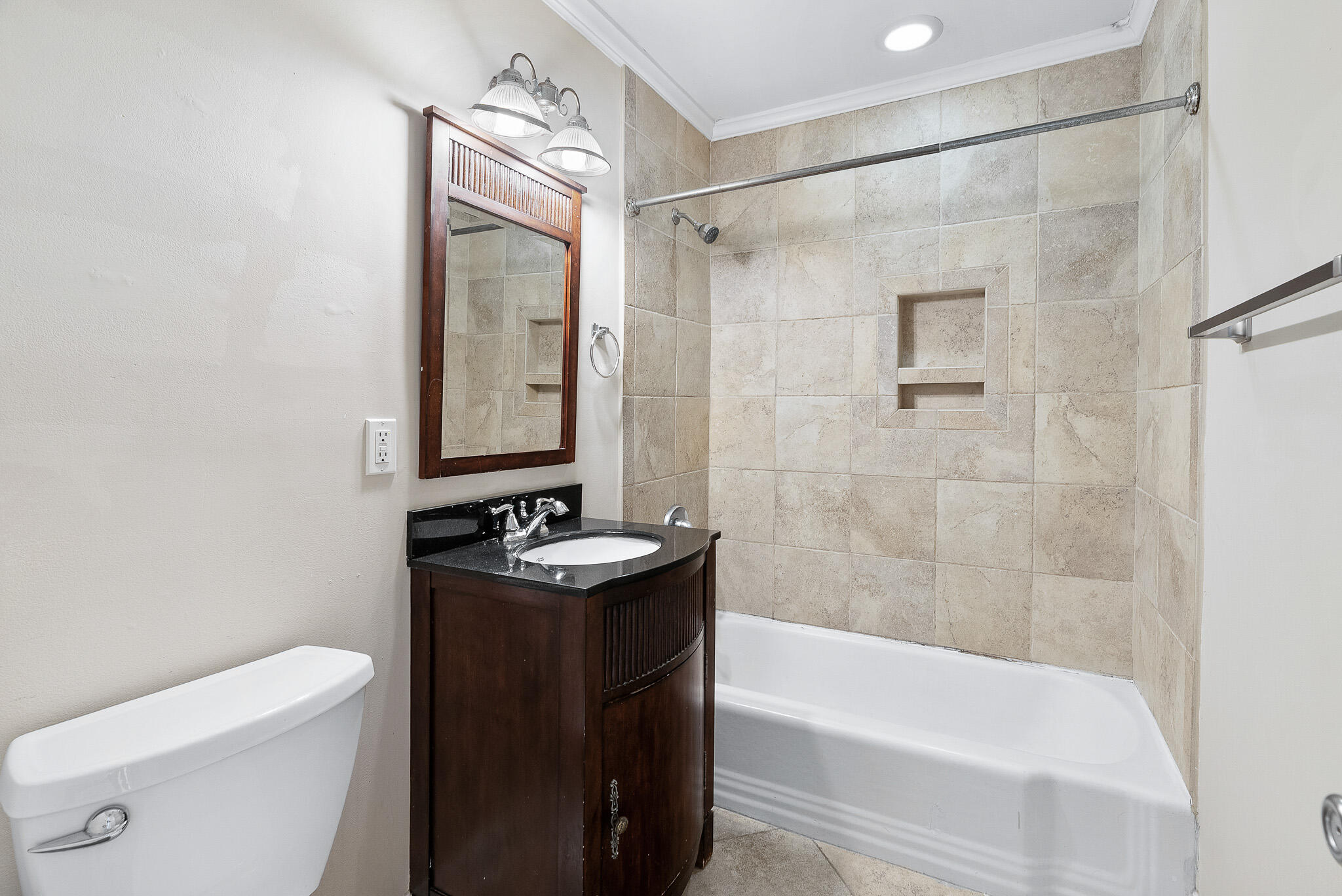 180 Line Street Charleston, SC 29403 - Photo 10 of 11 Unit C