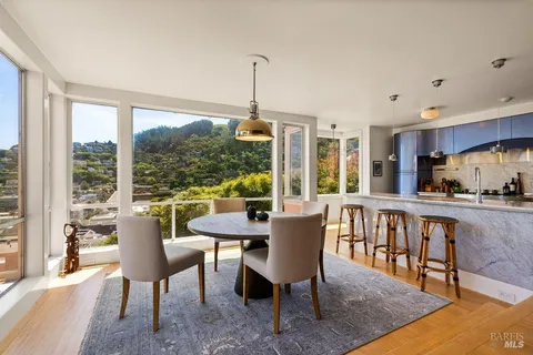 $5,000,000 | 307 North Street, Sausalito, CA 94965