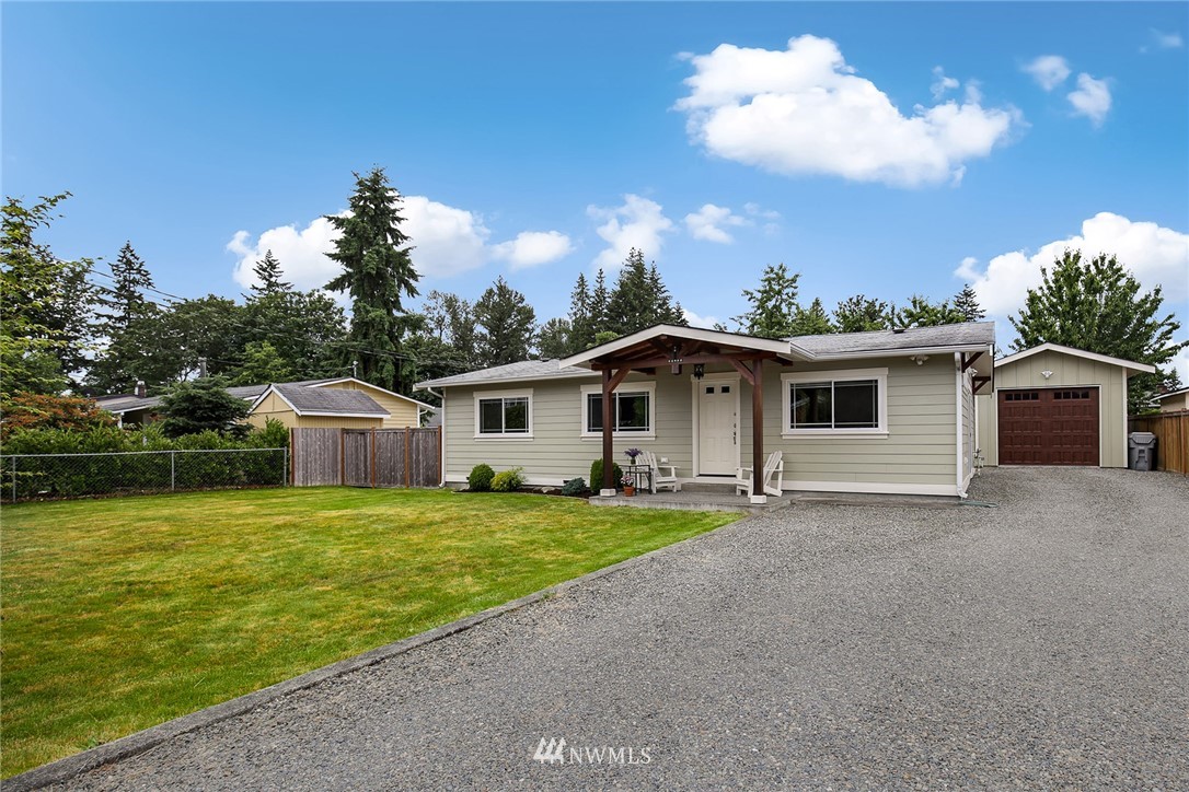167 Lyons Avenue Northeast Renton, WA 98059 - Photo 2 of 25 Gallery Image 2