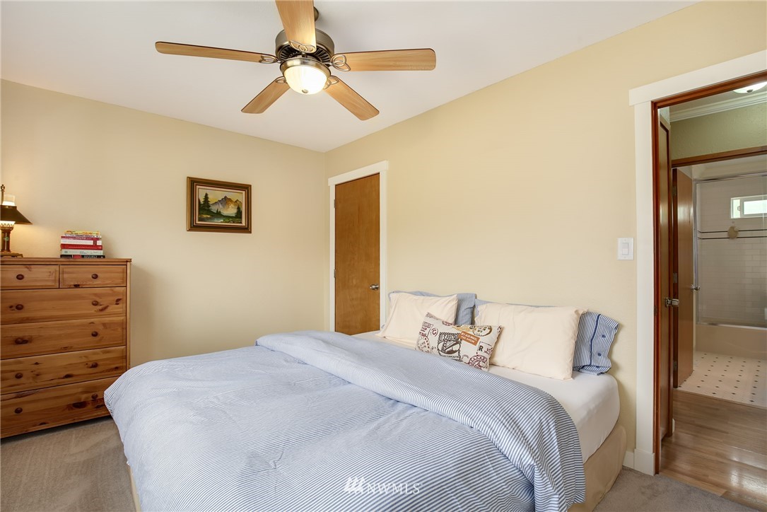 167 Lyons Avenue Northeast Renton, WA 98059 - Photo 14 of 25 Gallery Image 14