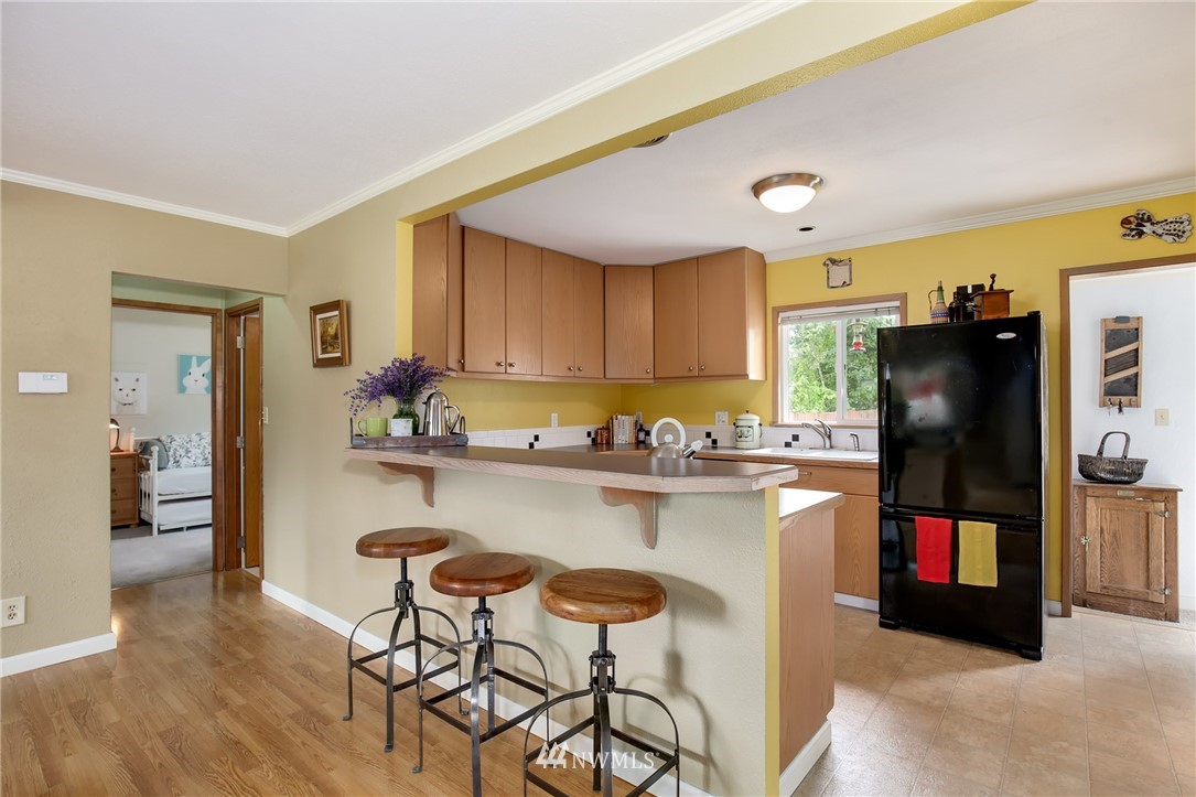 167 Lyons Avenue Northeast Renton, WA 98059 - Photo 8 of 25 Gallery Image 8