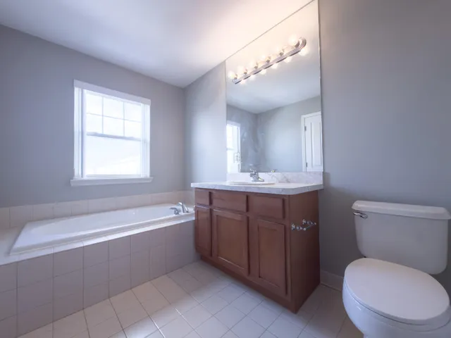 $2,350 | 187 Center Boulevard, Wixom, MI 48393