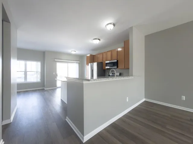 $2,350 | 187 Center Boulevard, Wixom, MI 48393