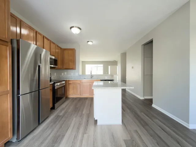 $2,350 | 187 Center Boulevard, Wixom, MI 48393