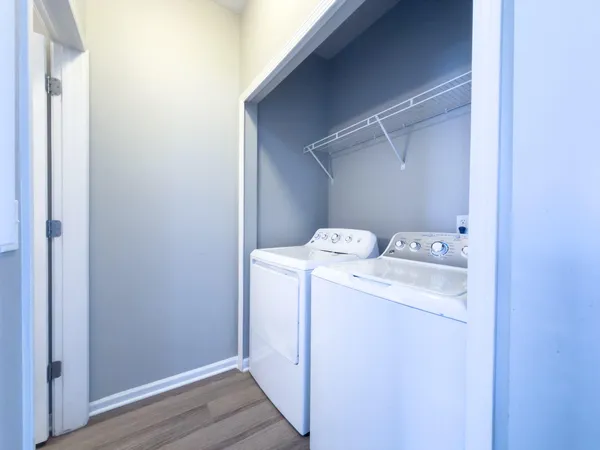 $2,275 | 187 Center Boulevard, Wixom, MI 48393