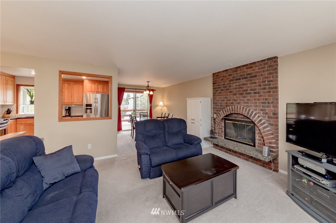 21703 9th Avenue West Bothell, WA 98021 - Photo 8 of 25