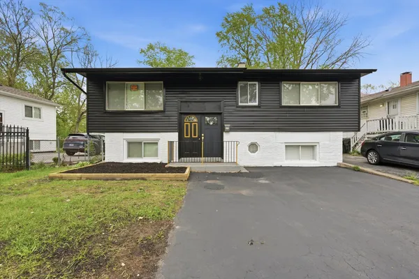 $250,000 | 16611 Marshfield Avenue, Markham, IL 60428