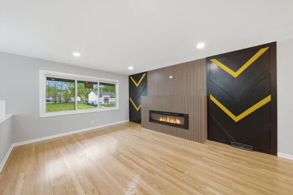 $250,000 | 16611 Marshfield Avenue, Markham, IL 60428