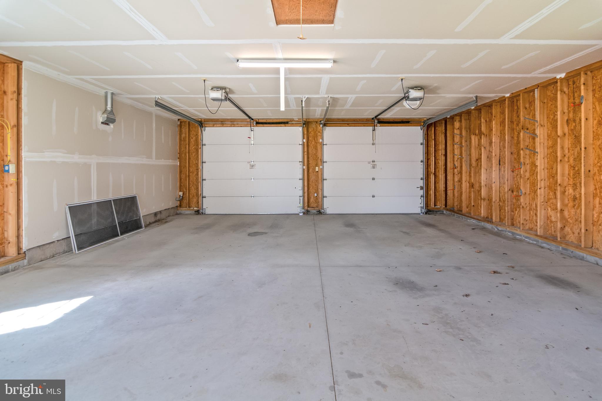 15705 Hanover Pike Upperco, MD 21155 - Photo 32 of 39 Large Garage