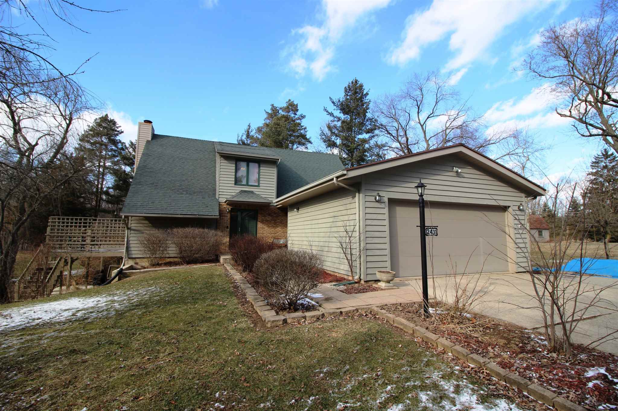 2431 Gump Road East Fort Wayne, IN 46845 - Photo 1 of 30