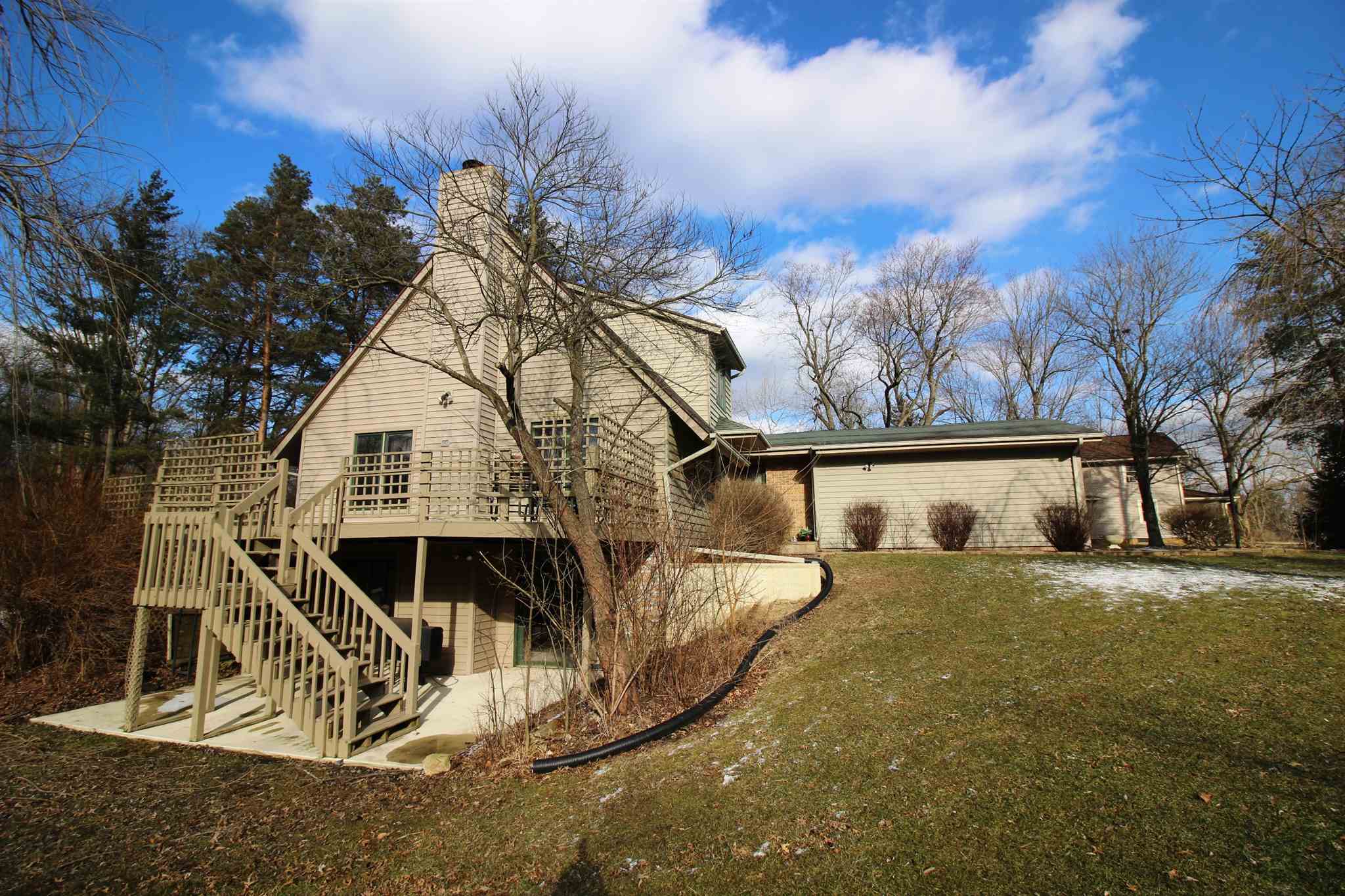 2431 Gump Road East Fort Wayne, IN 46845 - Photo 3 of 30