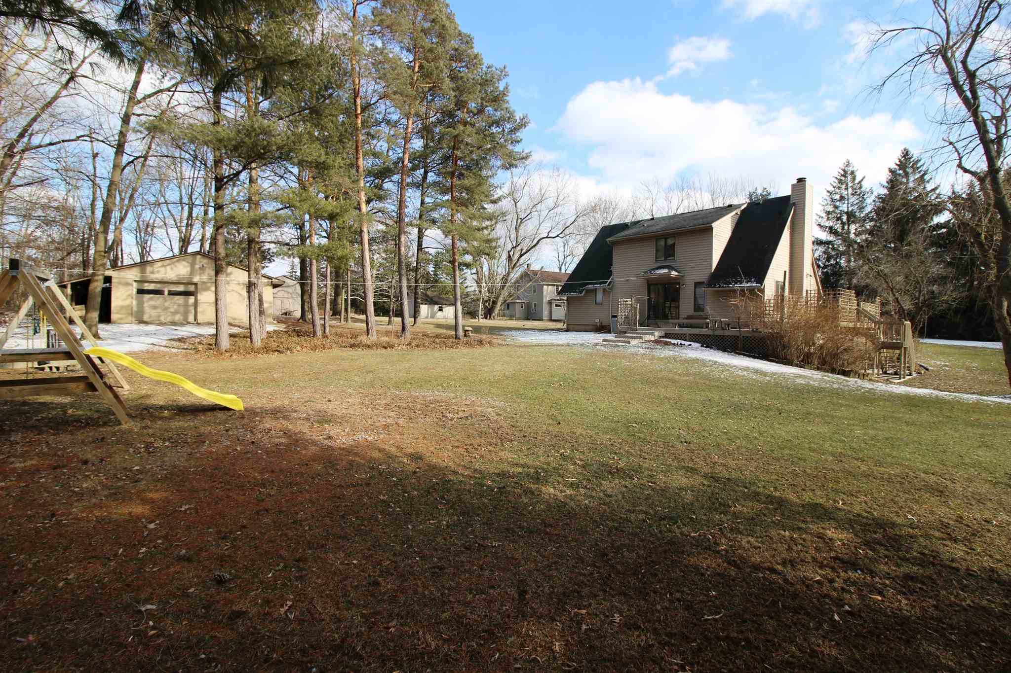 2431 Gump Road East Fort Wayne, IN 46845 - Photo 4 of 30