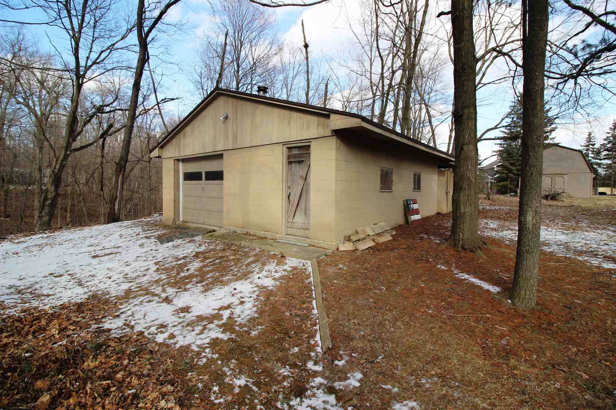 2431 Gump Road East Fort Wayne, IN 46845 - Photo 9 of 30