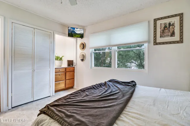 $235,000 | 74 Lakeshore Court, Unit 78, Crossville, TN 38558