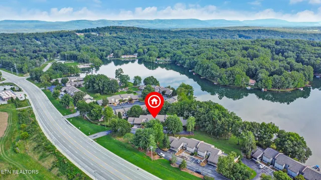 $235,000 | 74 Lakeshore Court, Unit 78, Crossville, TN 38558