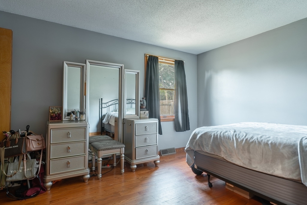 1178 Sumner Avenue Springfield, MA 01118 - Photo 8 of 16