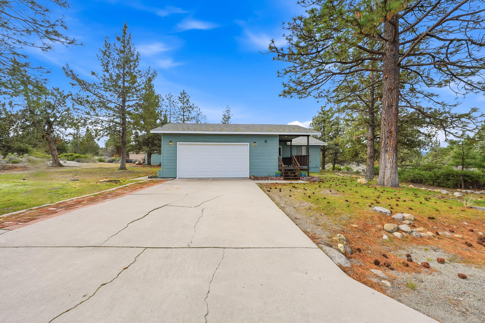 15617 Sherwood Road Weed, CA 96094 - Photo 1 of 24 1-web-or-mls-IMG-1