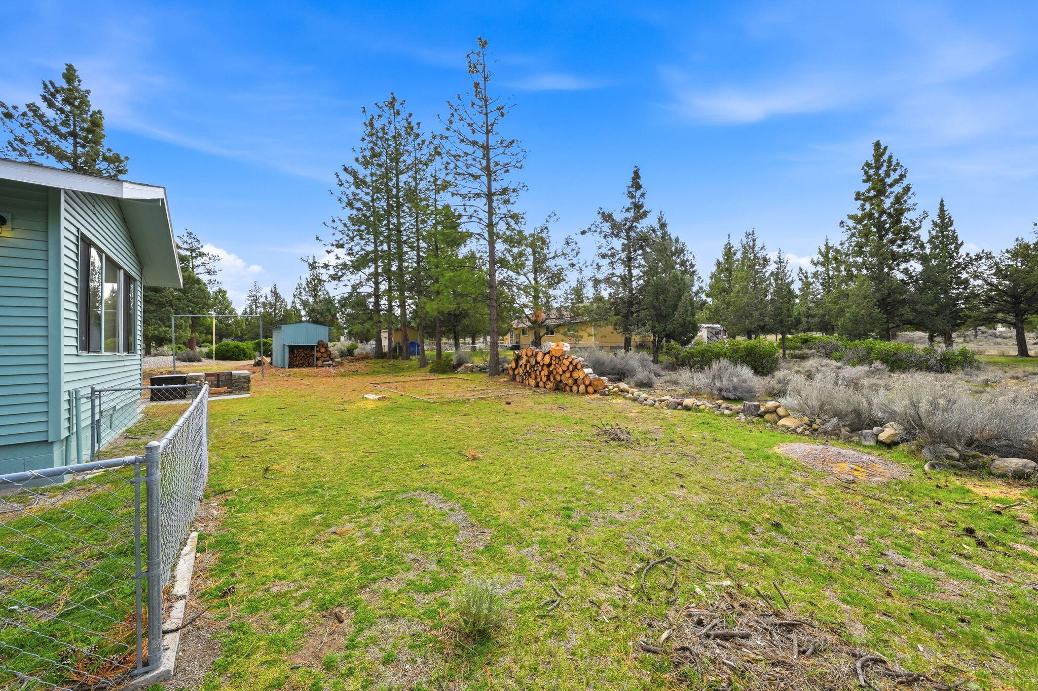 15617 Sherwood Road Weed, CA 96094 - Photo 11 of 24 11-web-or-mls-IMG-11